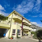 Apartments Glavas